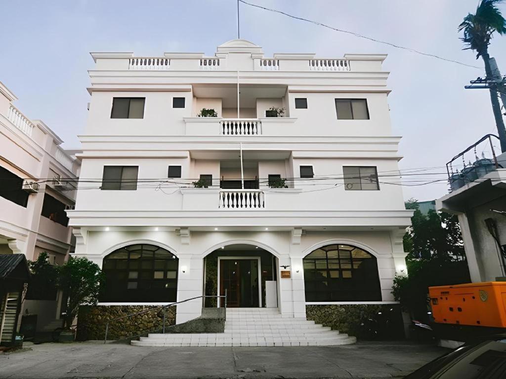 El Haciendero Private Hotel Iloilo Extérieur photo
