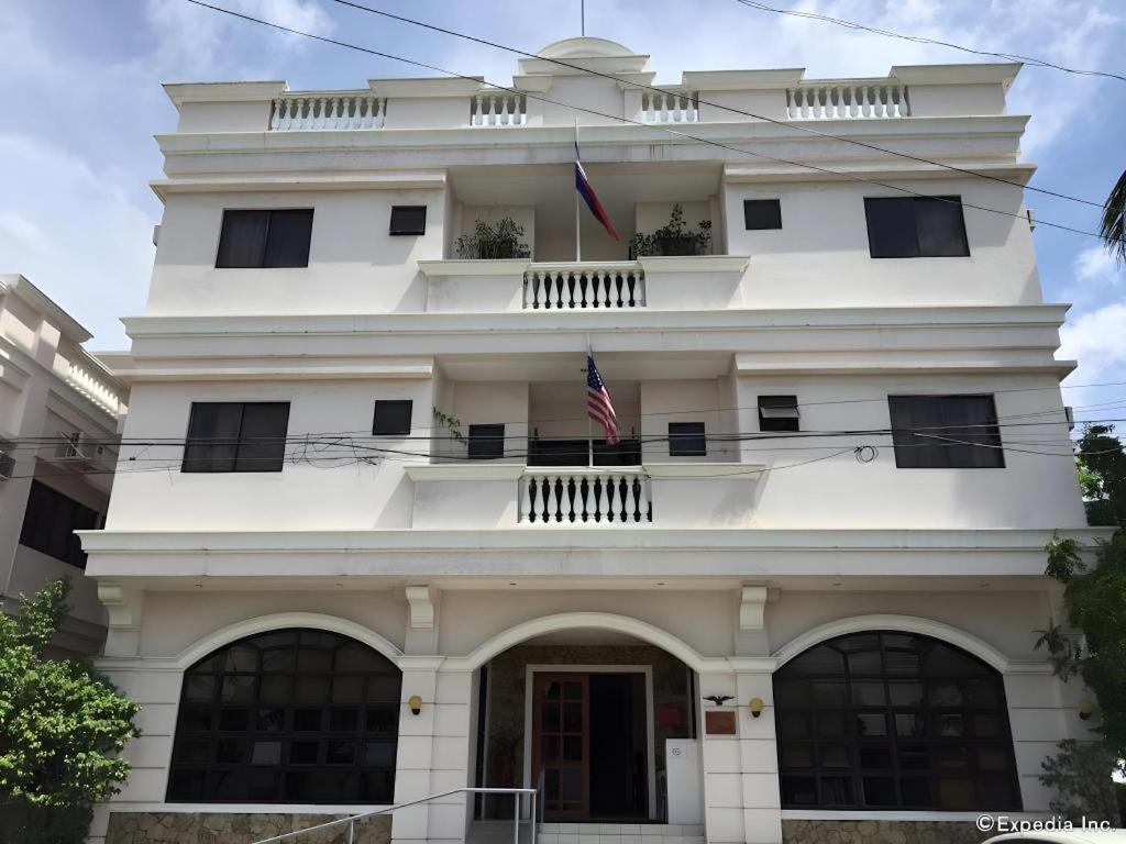 El Haciendero Private Hotel Iloilo Extérieur photo