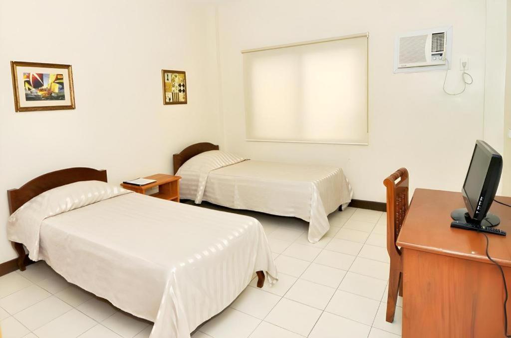 El Haciendero Private Hotel Iloilo Extérieur photo